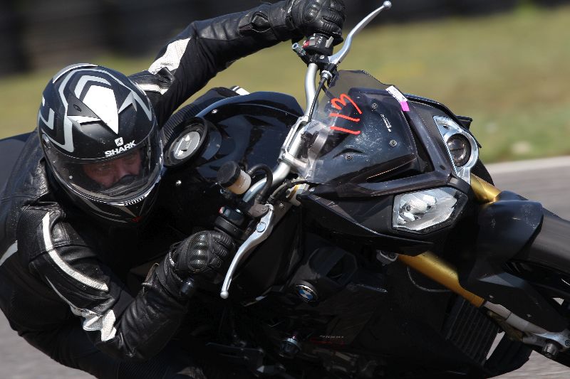 /Archiv-2018/44 06.08.2018 Dunlop Moto Ride and Test Day  ADR/Strassenfahrer-Sportfahrer grün/113